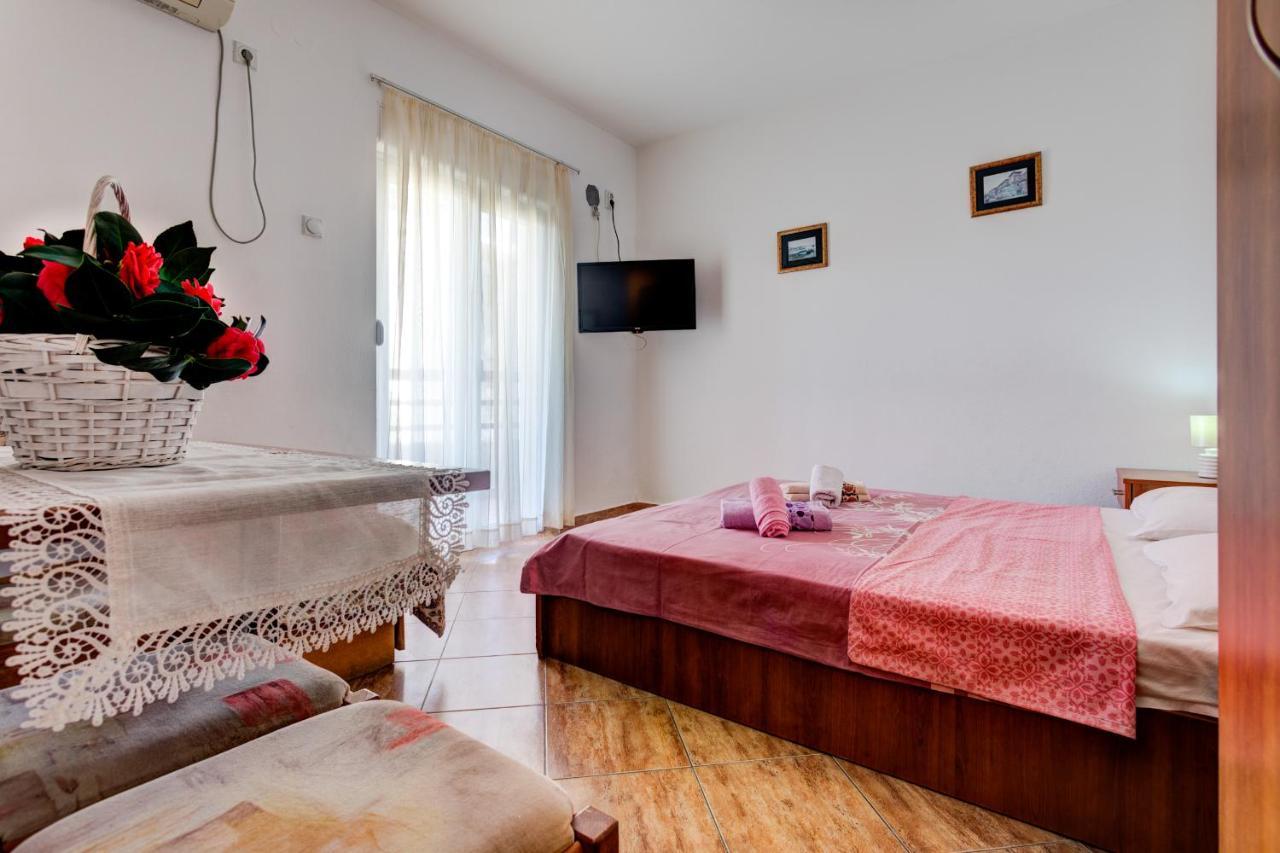 Villa Savovic Petrovac Екстериор снимка