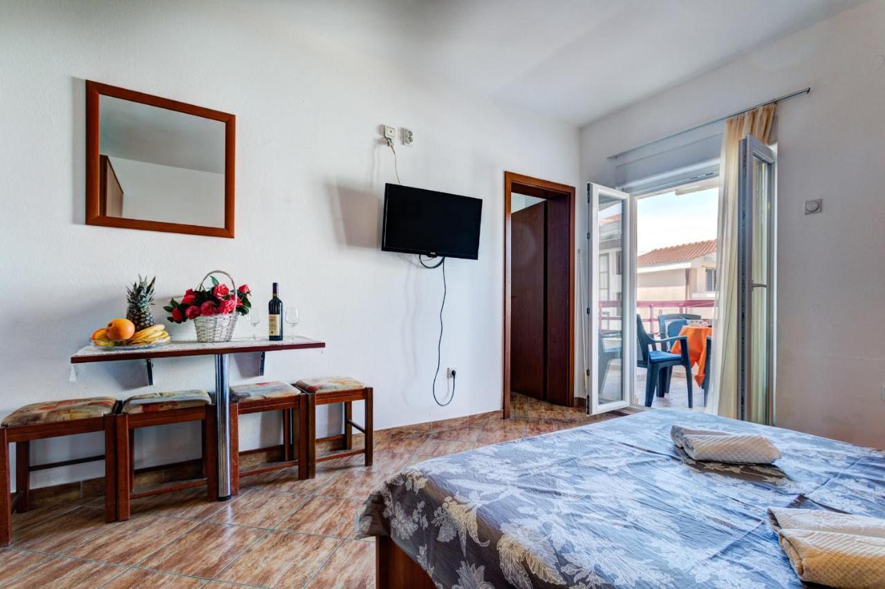 Villa Savovic Petrovac Екстериор снимка