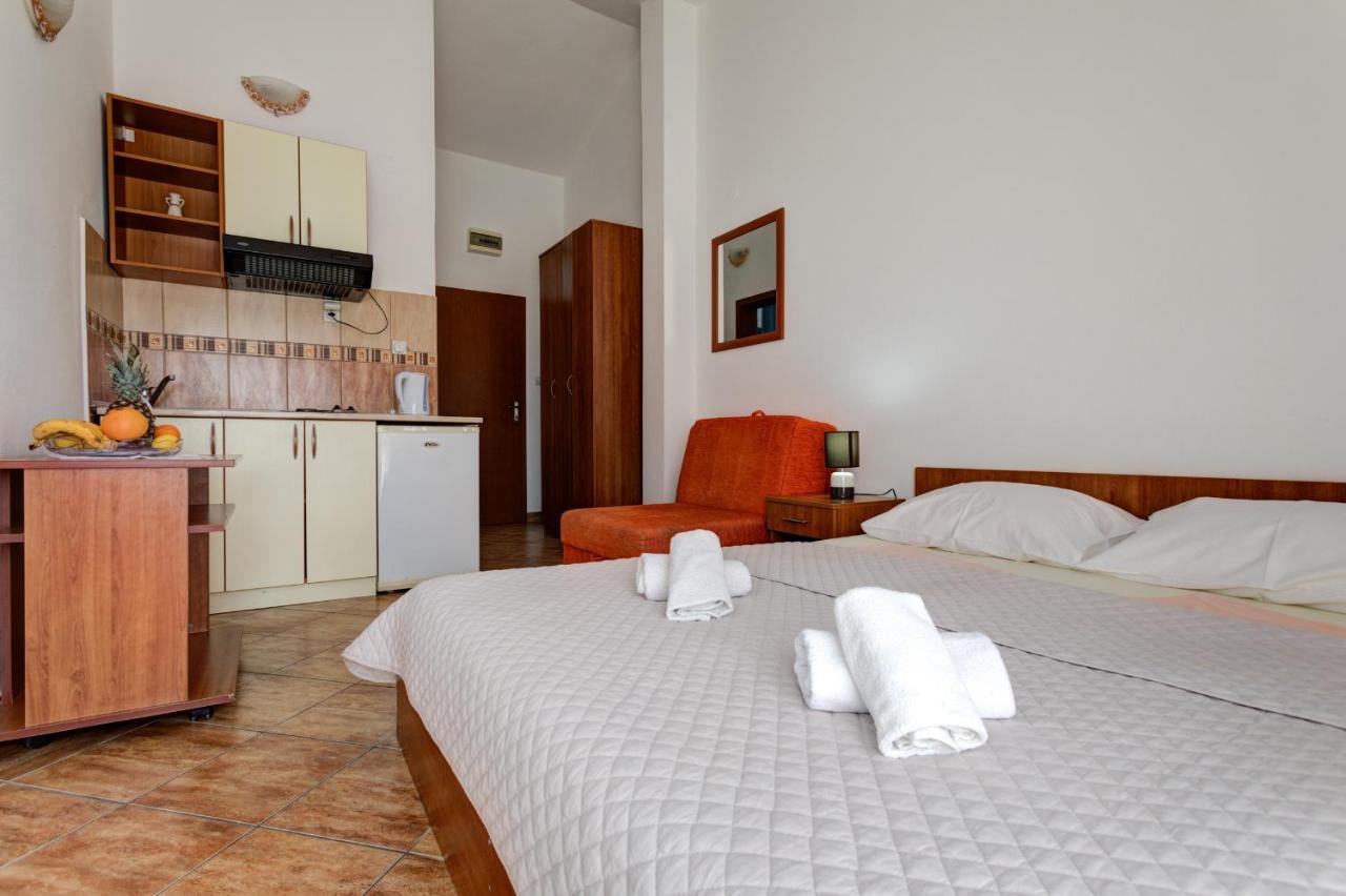 Villa Savovic Petrovac Екстериор снимка