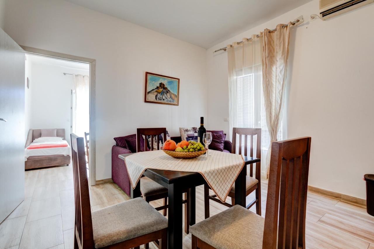 Villa Savovic Petrovac Екстериор снимка
