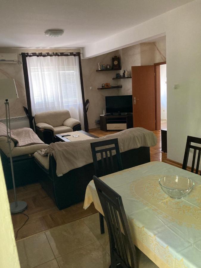 Villa Savovic Petrovac Екстериор снимка