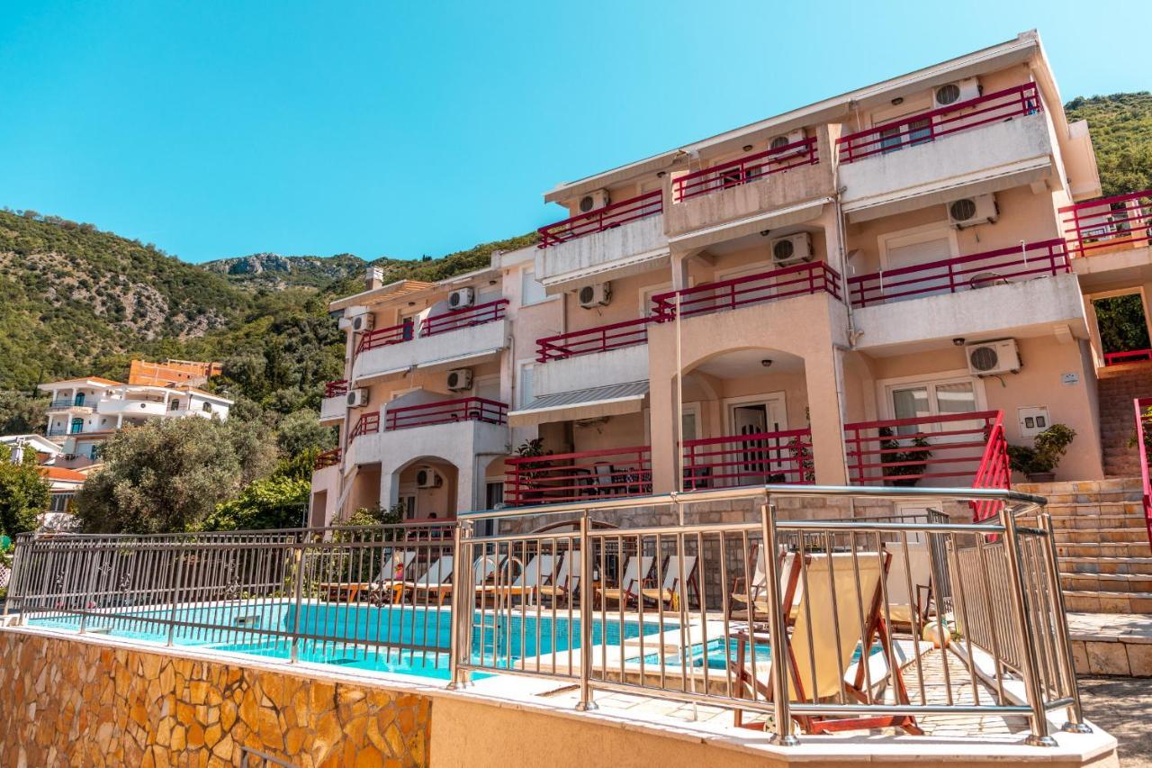 Villa Savovic Petrovac Екстериор снимка