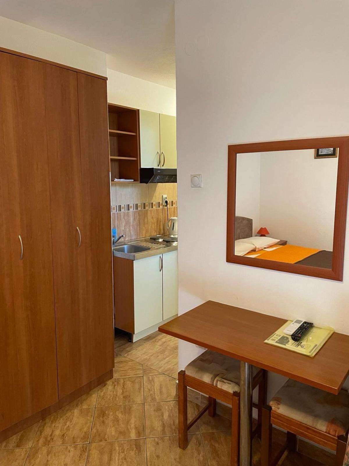 Villa Savovic Petrovac Екстериор снимка
